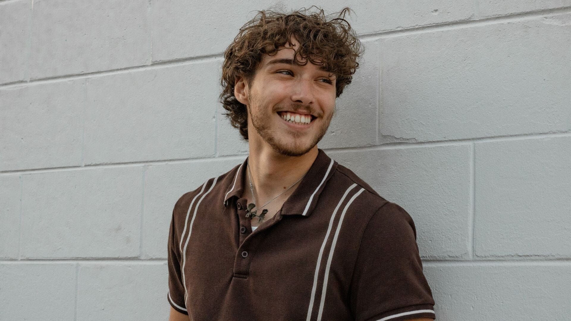 Tendência “no-fármaco”: a solução segura e natural para o cabelo masculino com Haar Forte Gold PRO MAN