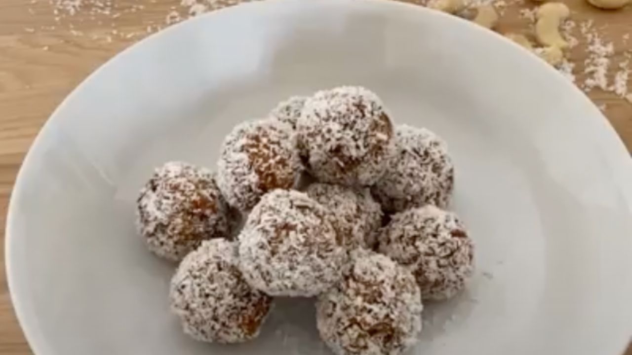 BOLINHOS SAUDÁVEIS DE CENOURA