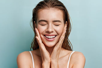 Skin icing: benefícios do gelo no rosto, como fazer corretamente e como potenciar os efeitos com ElaBeauté